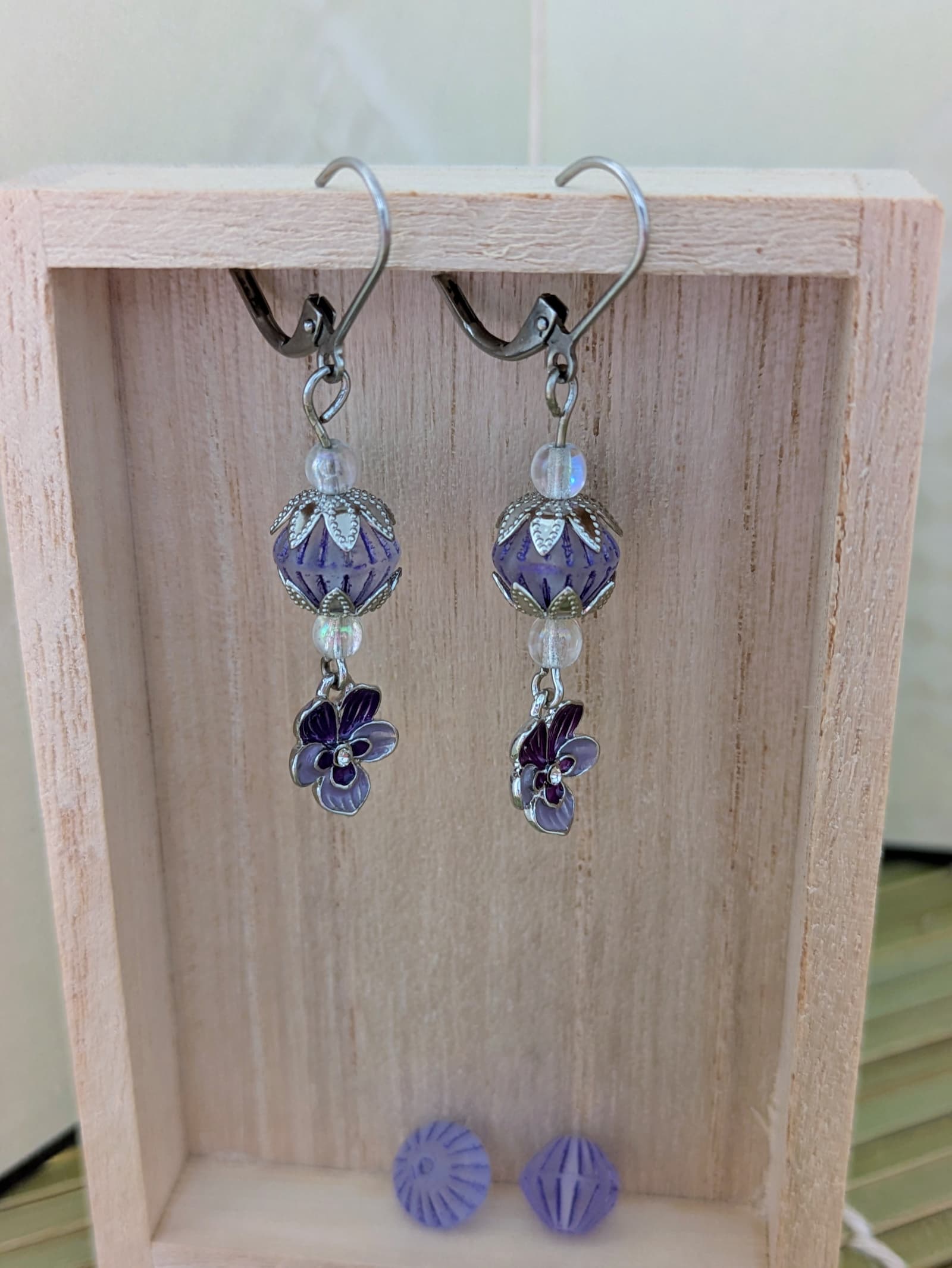 Boucles d'oreilles Violette de Sumi - Collection Violet Zen - Par Sakura Créations