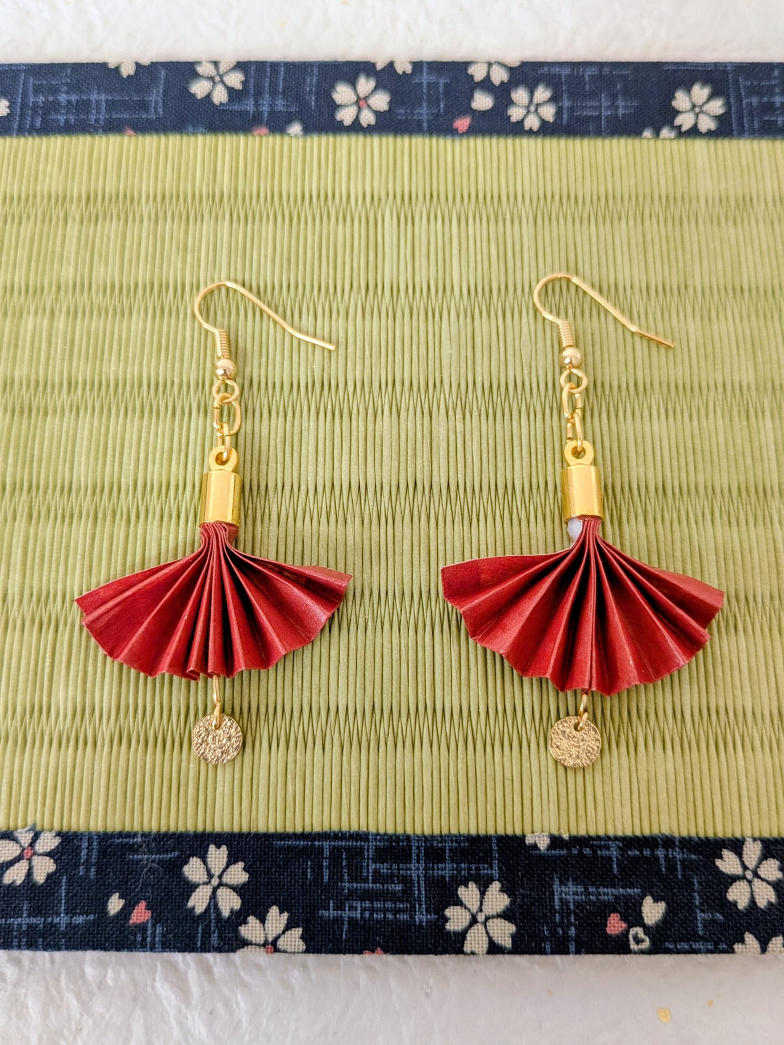Boucles d'oreilles Origami Eventail Ondoyant – Fleurs de Sakura - Collection Les Origami Japonais - Par Sakura Créations
