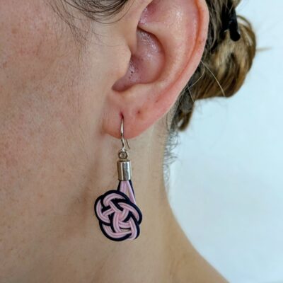 Boucles d'oreilles Umemusubi - Bleu Marine & Rose Pastel - Collection Mizuhiki - Par Sakura Créations