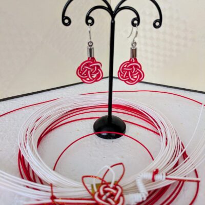 Boucles d'oreilles Umemusubi - Rouge & Blanc - Collection Mizuhiki - Par Sakura Créations