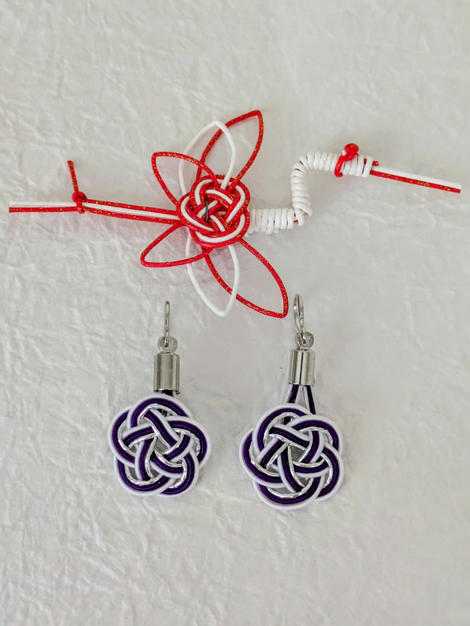 Boucles d'oreilles Umemusubi - Violet & Argenté - Collection Mizuhiki - Par Sakura Créations