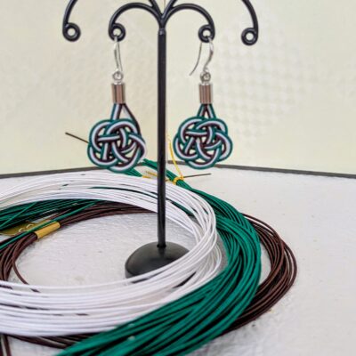 Boucles d'oreilles Umemusubi - Vert Profond & Marron - Collection Mizuhiki - Par Sakura Créations