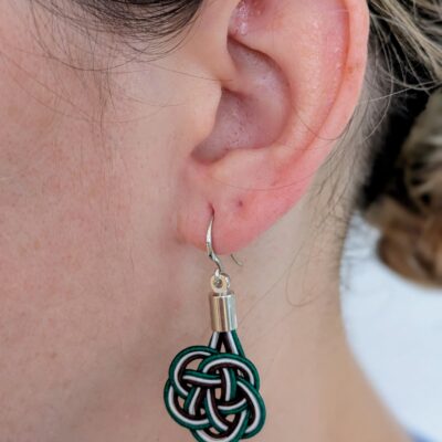 Boucles d'oreilles Umemusubi - Vert Profond & Marron - Collection Mizuhiki - Par Sakura Créations