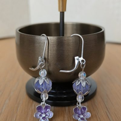 Alternative view of Violette de Sumi