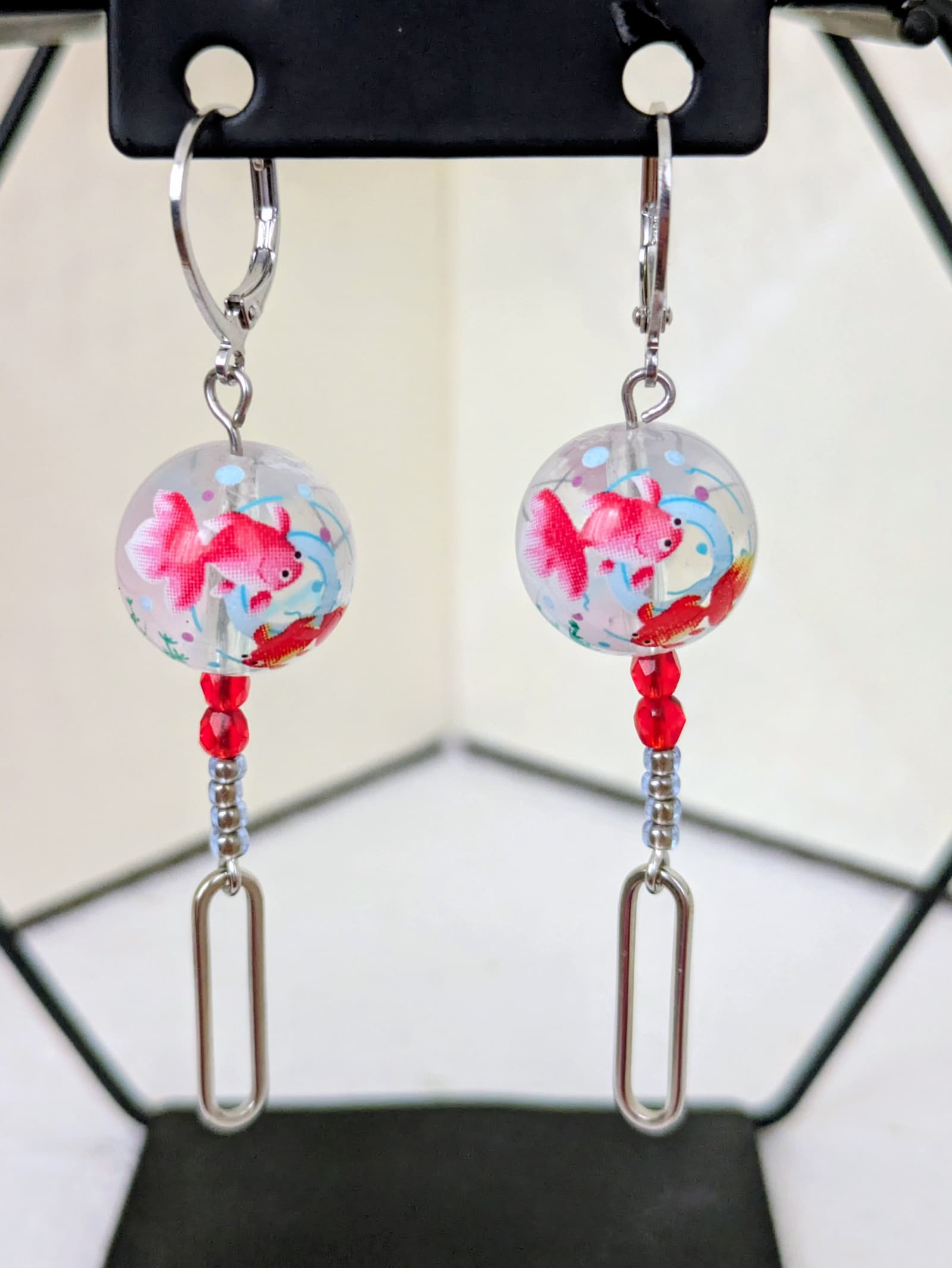 Boucles d'oreilles Ballet Écarlate issu de la Collection Danse de Kingyo, inspirée des poissons rouges japonais