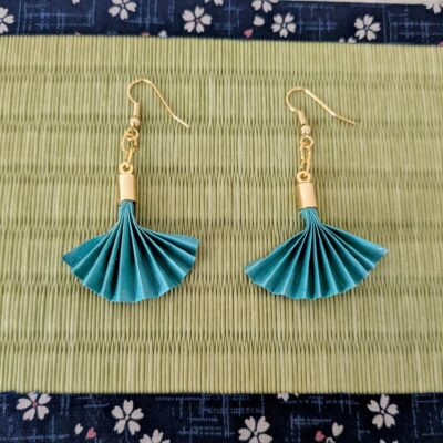 Boucles d'oreilles Origami Éventail Japonais – Bleu d’Okinawa - Collection Les Origami Japonais - Par Sakura Créations