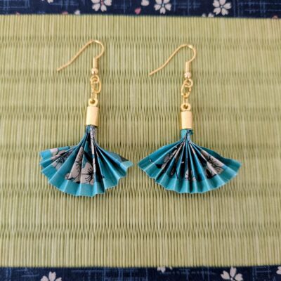 Boucles d'oreilles Origami Éventail Japonais – Bleu d’Okinawa - Collection Les Origami Japonais - Par Sakura Créations