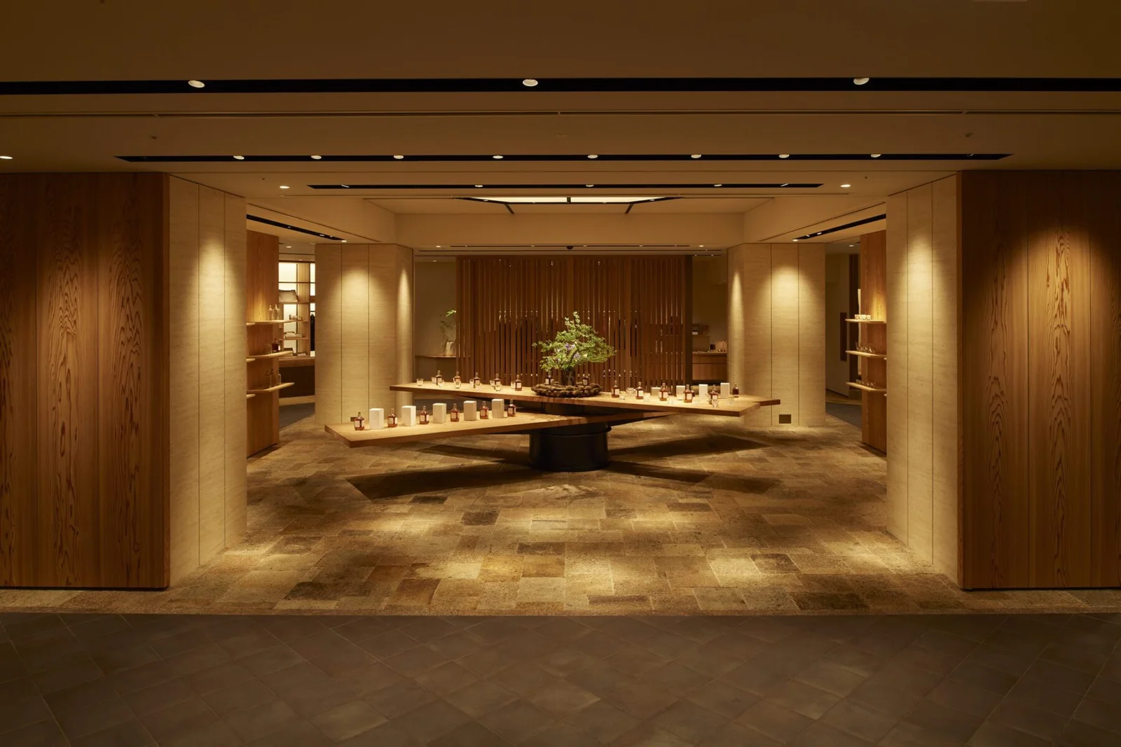 Vue Intérieure de la Galerie Wabi à Ginza, Tokyo